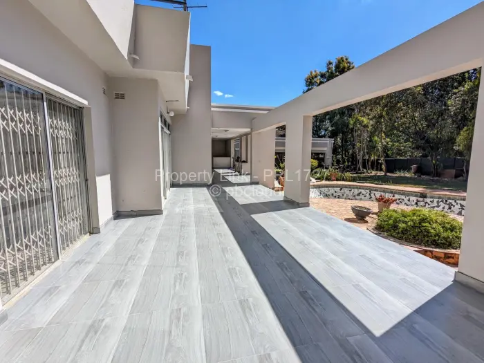 5 Bedroom House to Rent in Alexandra Park