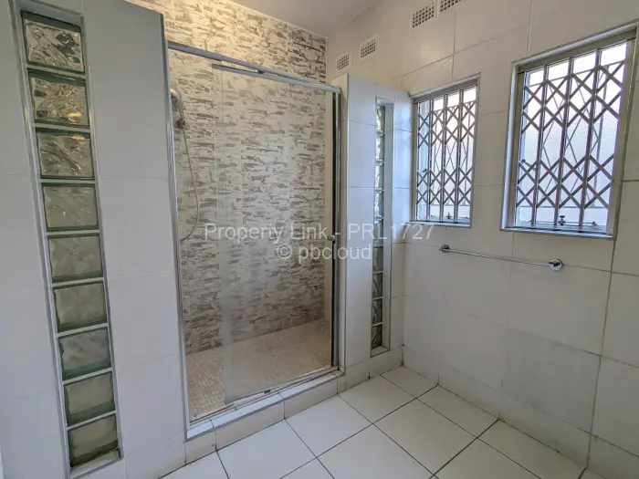 5 Bedroom House to Rent in Alexandra Park