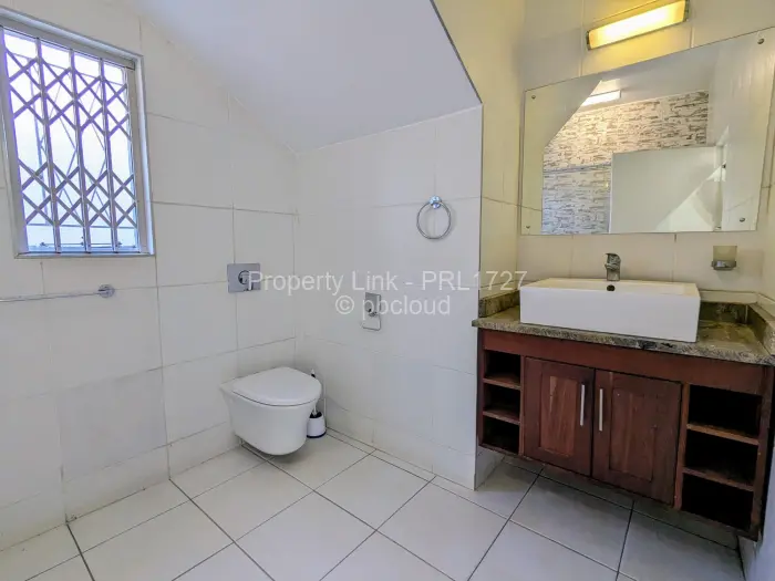 5 Bedroom House to Rent in Alexandra Park