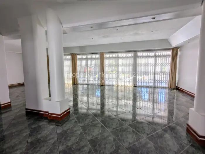 5 Bedroom House to Rent in Alexandra Park