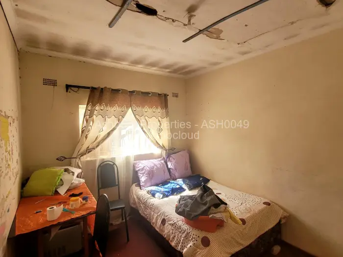 4 Bedroom House for Sale in Waterfalls, Harare