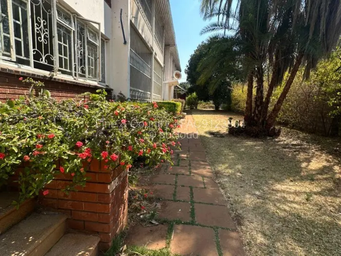 2 Bedroom House to Rent in Avondale