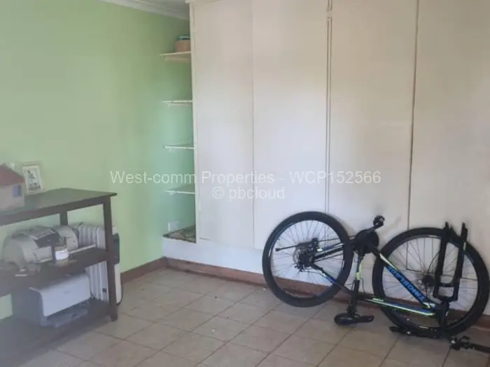 6 Bedroom House for Sale in Glen Lorne, Harare