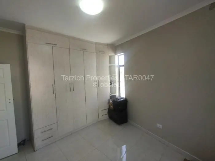 3 Bedroom House to Rent in Arlington