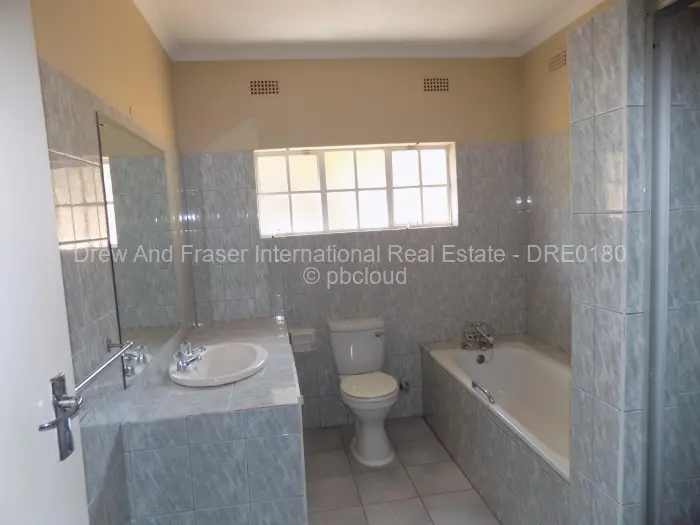 Townhouse/Complex/Cluster to Rent in Highlands