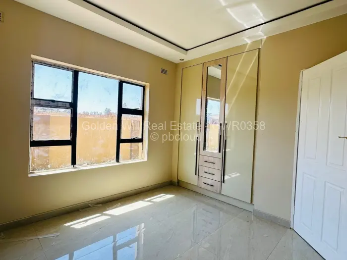 5 Bedroom House to Rent in Pomona