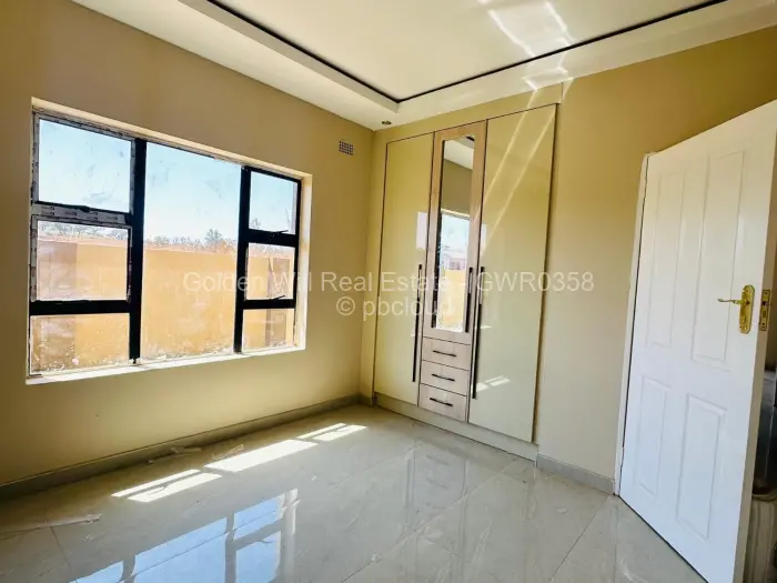 5 Bedroom House to Rent in Pomona