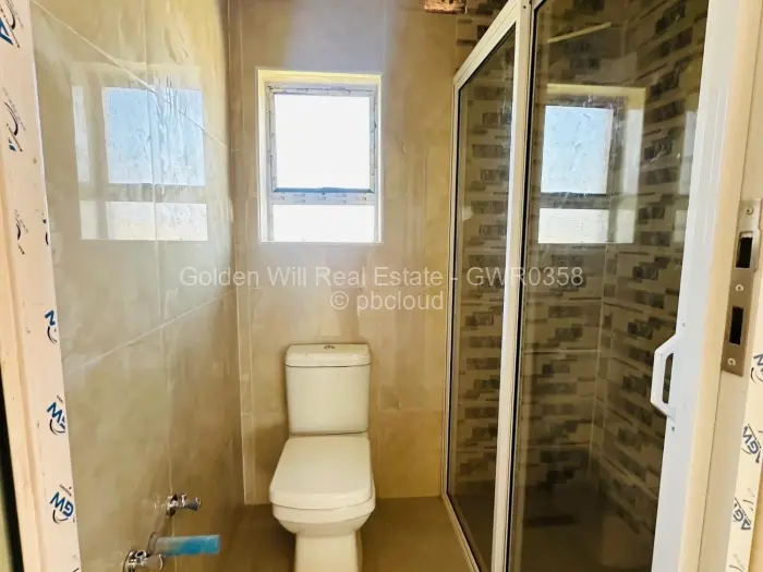 5 Bedroom House to Rent in Pomona