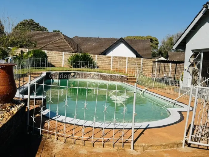 Commercial Property to Rent in Gunhill, Harare