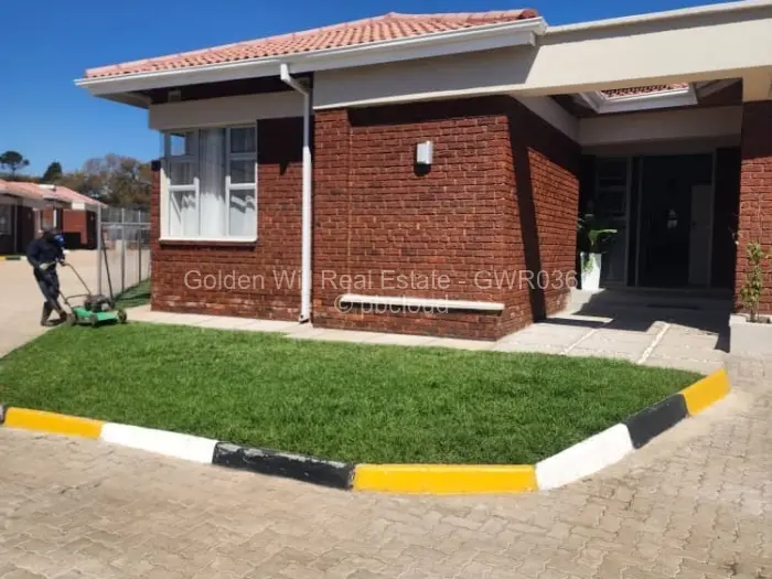 Townhouse/Complex/Cluster to Rent in Highlands