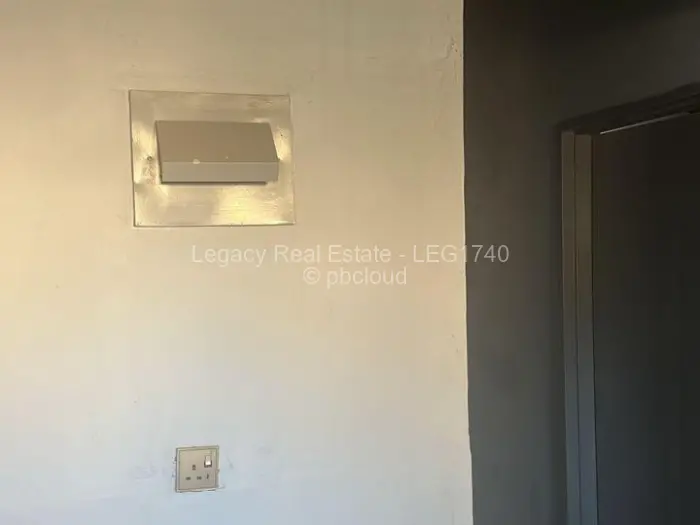 4 Bedroom House to Rent in Kuwadzana