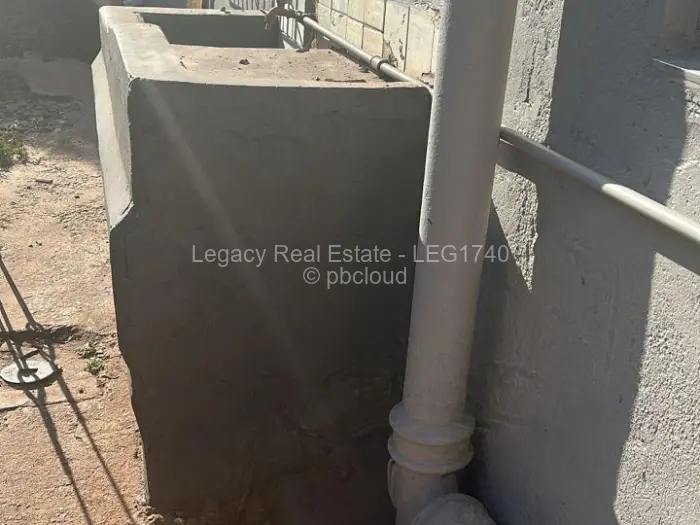 4 Bedroom House to Rent in Kuwadzana