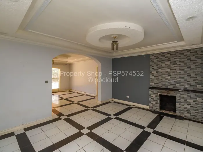6 Bedroom House to Rent in Mount Pleasant