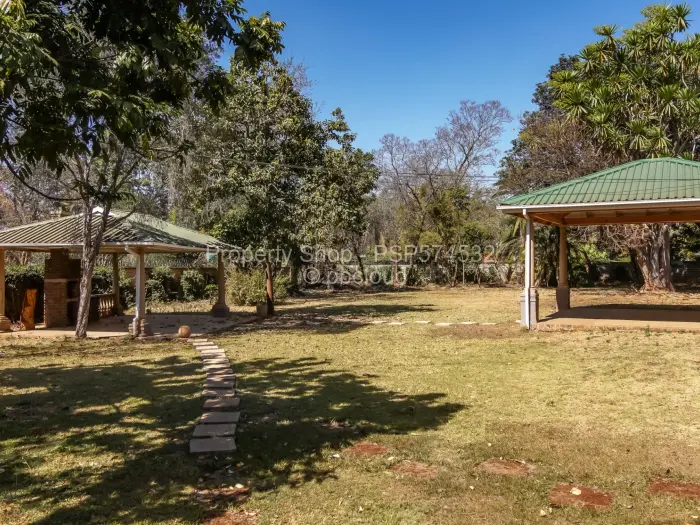 6 Bedroom House to Rent in Mount Pleasant