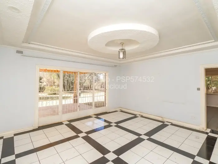 6 Bedroom House to Rent in Mount Pleasant