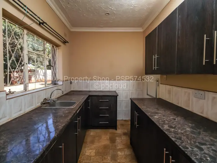 6 Bedroom House to Rent in Mount Pleasant
