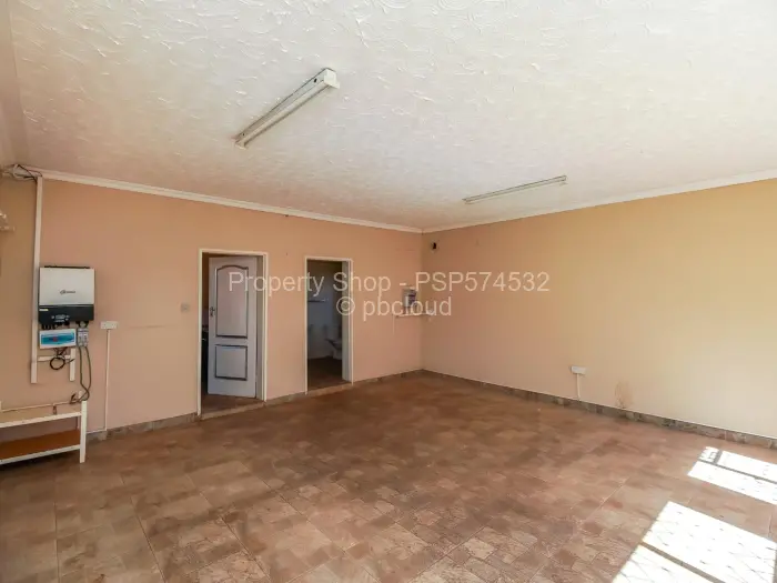 6 Bedroom House to Rent in Mount Pleasant