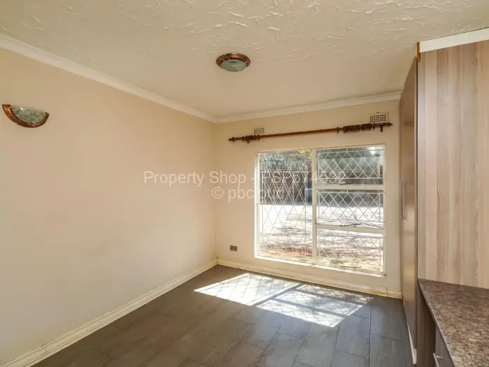 6 Bedroom House to Rent in Mount Pleasant