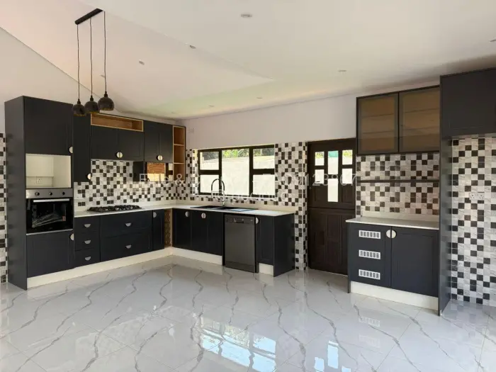 3 Bedroom House to Rent in Highlands, Harare