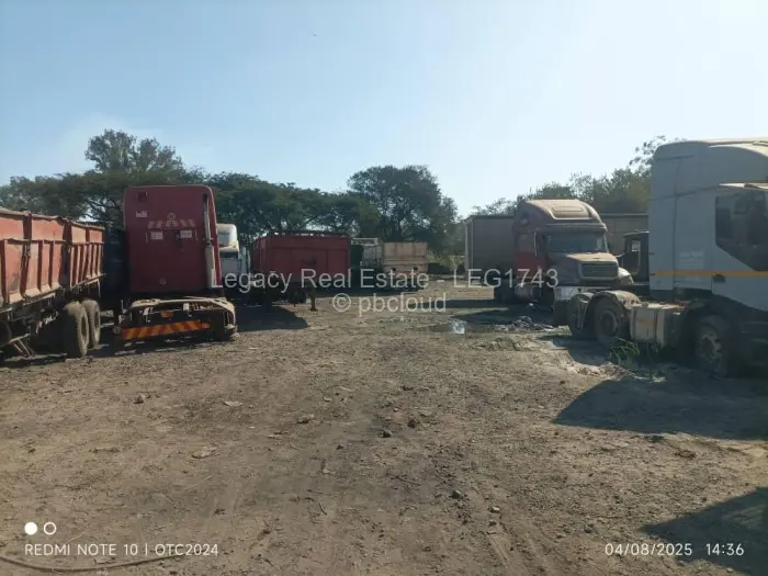 Warehouse/Industrial for Sale in Waterfalls, Harare