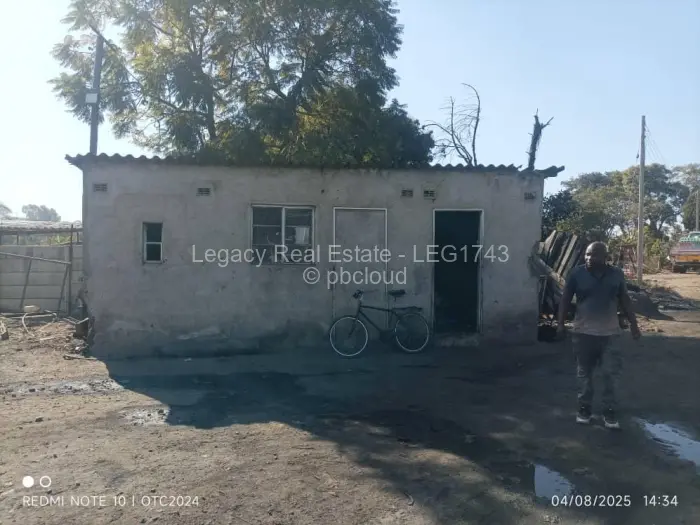 Warehouse/Industrial for Sale in Waterfalls, Harare
