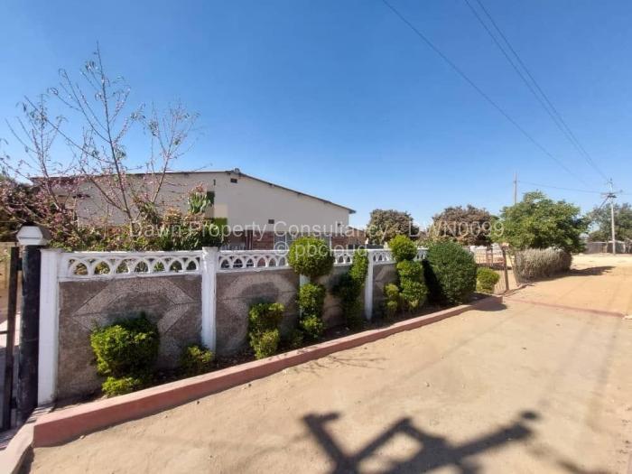 4 Bedroom House for Sale in Nkulumane, Bulawayo