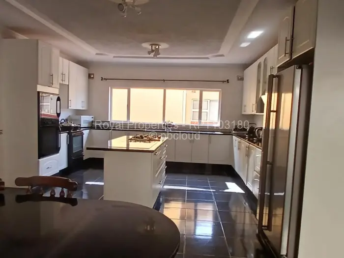 7 Bedroom House to Rent in Glen Forest