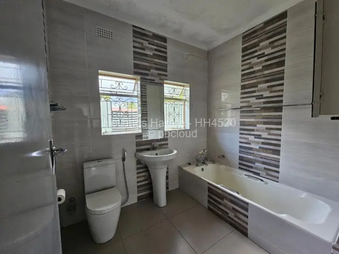 3 Bedroom House to Rent in Alexandra Park