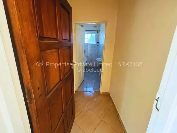 5 Bedroom House to Rent in Chadcombe