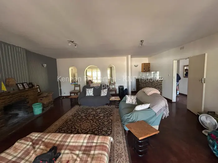 4 Bedroom House to Rent in Greendale