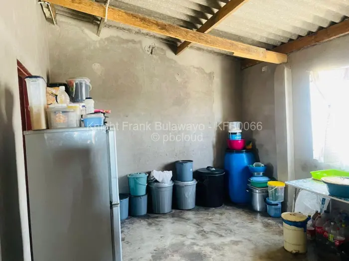 3 Bedroom House for Sale in Cowdray Park, Bulawayo