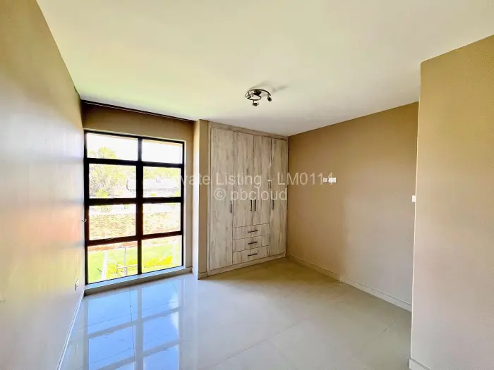 Townhouse/Complex/Cluster to Rent in Strathaven, Harare