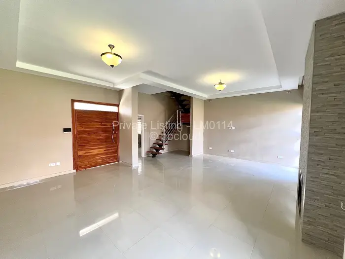 Townhouse/Complex/Cluster to Rent in Strathaven, Harare