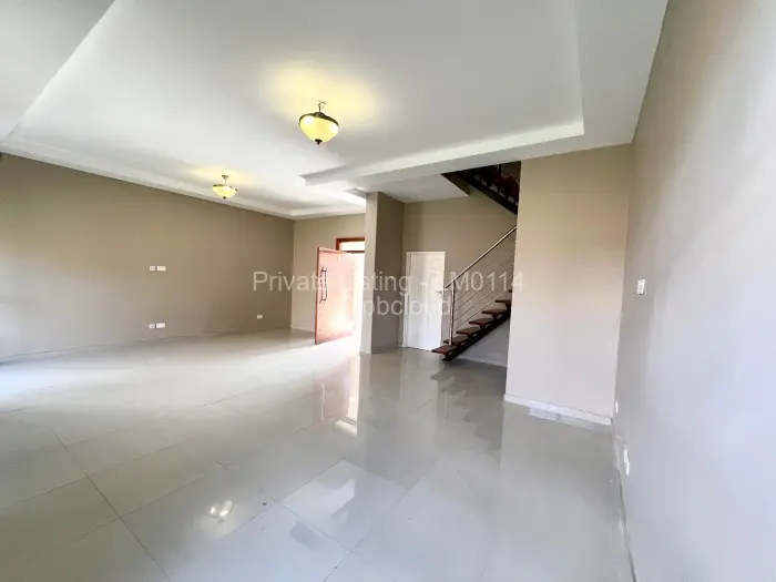 Townhouse/Complex/Cluster to Rent in Strathaven, Harare