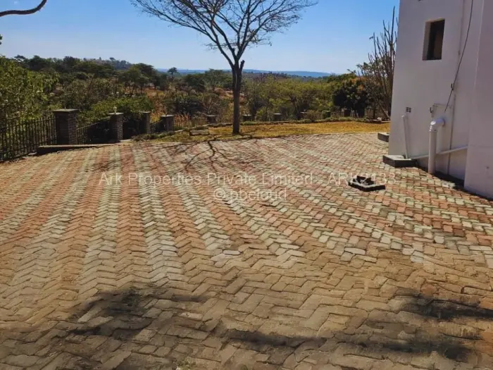 5 Bedroom House to Rent in Shawasha Hills, Harare