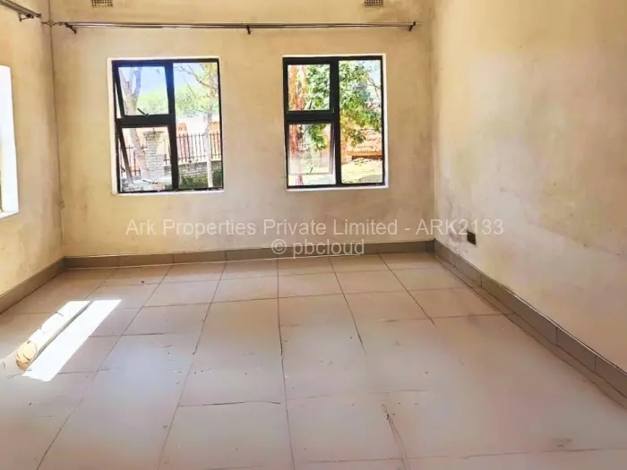 5 Bedroom House to Rent in Shawasha Hills, Harare