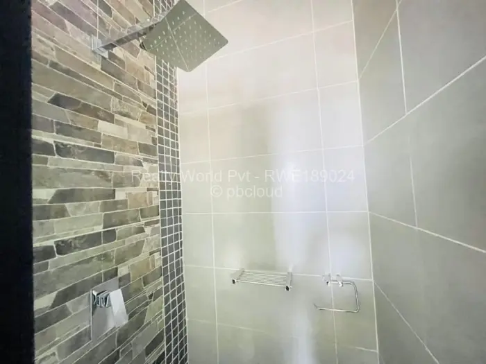 Flat/Apartment to Rent in Carrick Creagh Estate