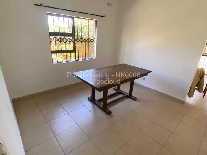 4 Bedroom House to Rent in Borrowdale West