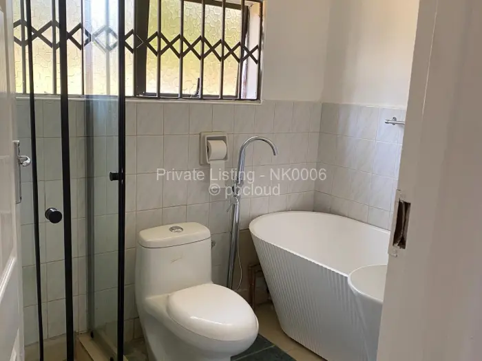 4 Bedroom House to Rent in Borrowdale West