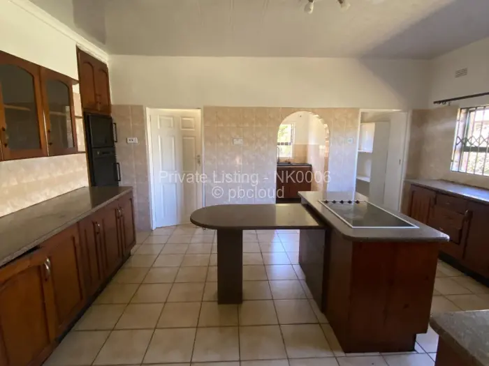 4 Bedroom House to Rent in Borrowdale West