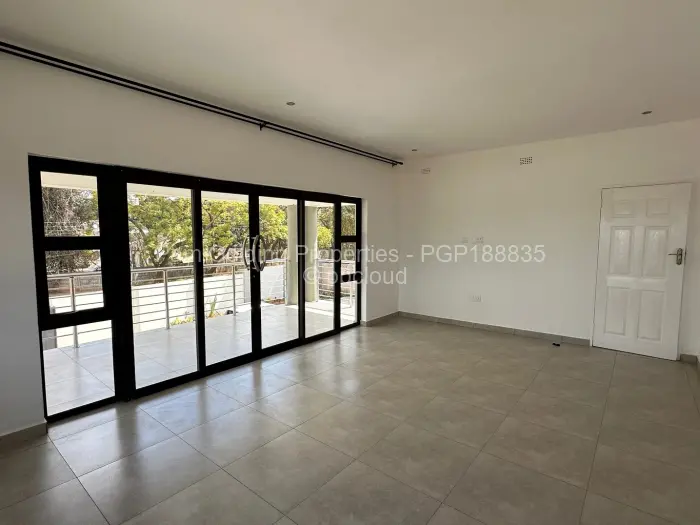 6 Bedroom House to Rent in Kambanji, Harare
