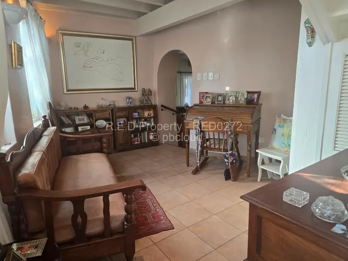 4 Bedroom House for Sale in Hillside Byo, Bulawayo
