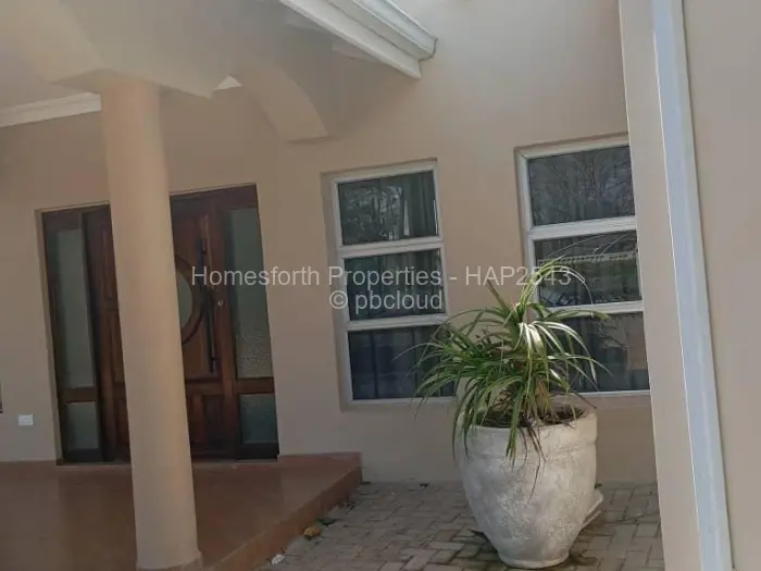 4 Bedroom House to Rent in Borrowdale Brooke
