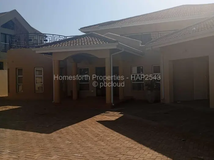 4 Bedroom House to Rent in Borrowdale Brooke