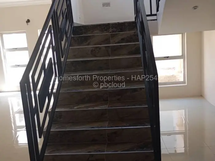 4 Bedroom House to Rent in Borrowdale Brooke