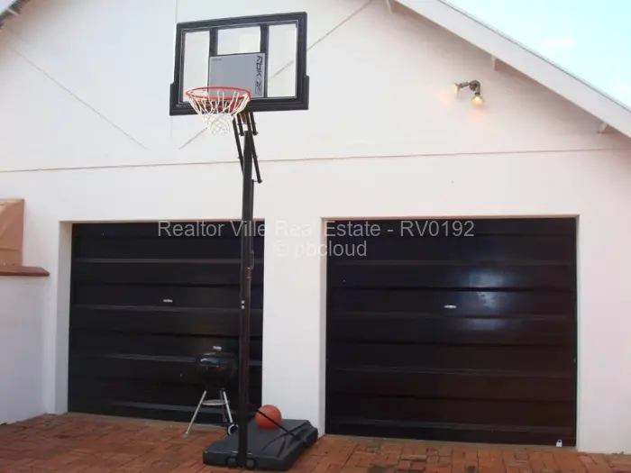 4 Bedroom House for Sale in Emerald Hill, Harare