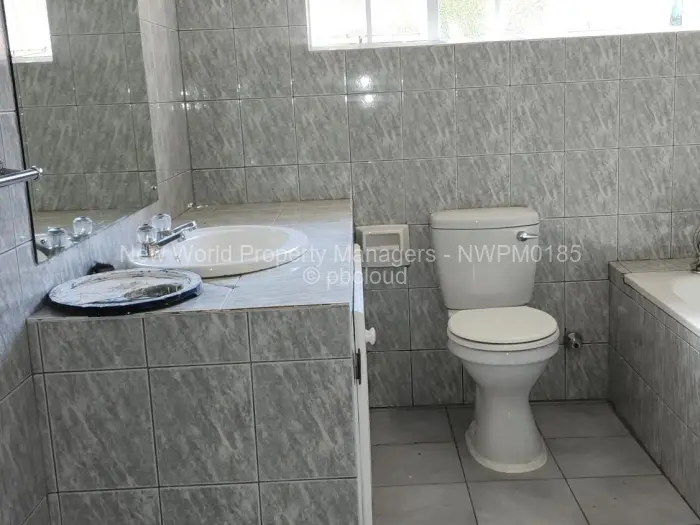 Townhouse/Complex/Cluster to Rent in Highlands