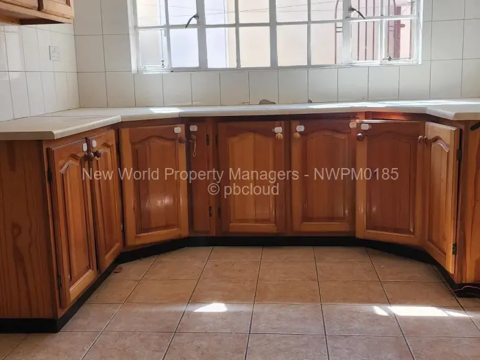 Townhouse/Complex/Cluster to Rent in Highlands