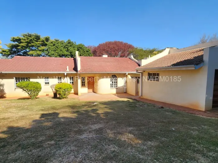 Townhouse/Complex/Cluster to Rent in Highlands