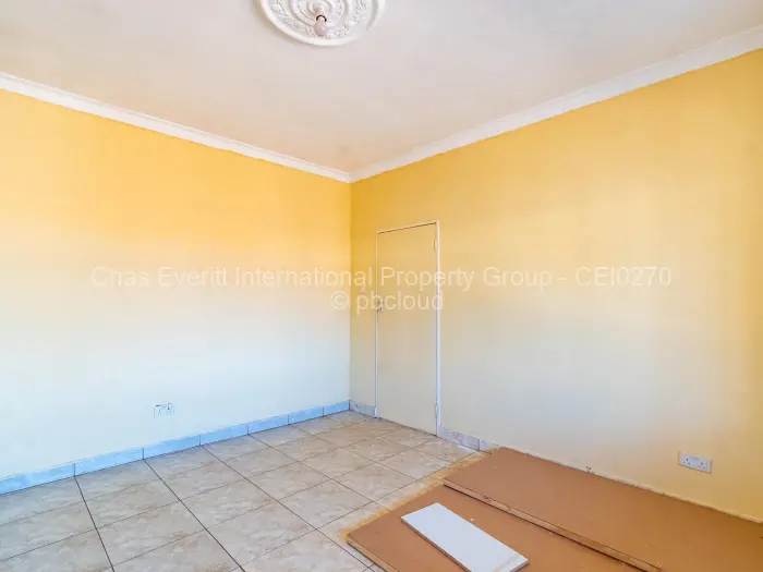 2 Bedroom House for Sale in Glaudina, Harare